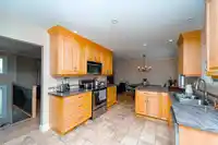 33450 HUGGINS AVENUE - thumbnail 9