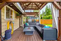 4641 203A STREET - thumbnail 32
