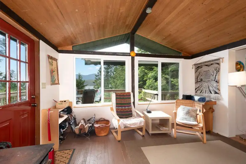 847 CAPTAIN'S WAY - photo 3 of 22