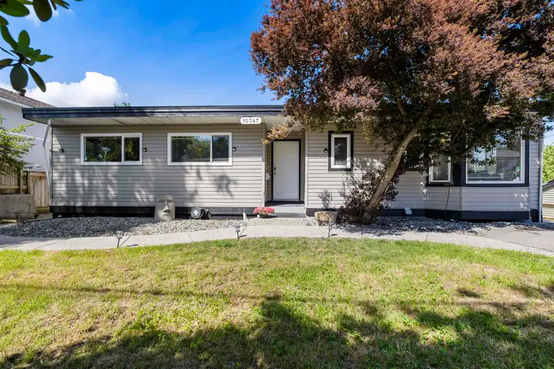 10347 125 STREET - photo 1 of 40