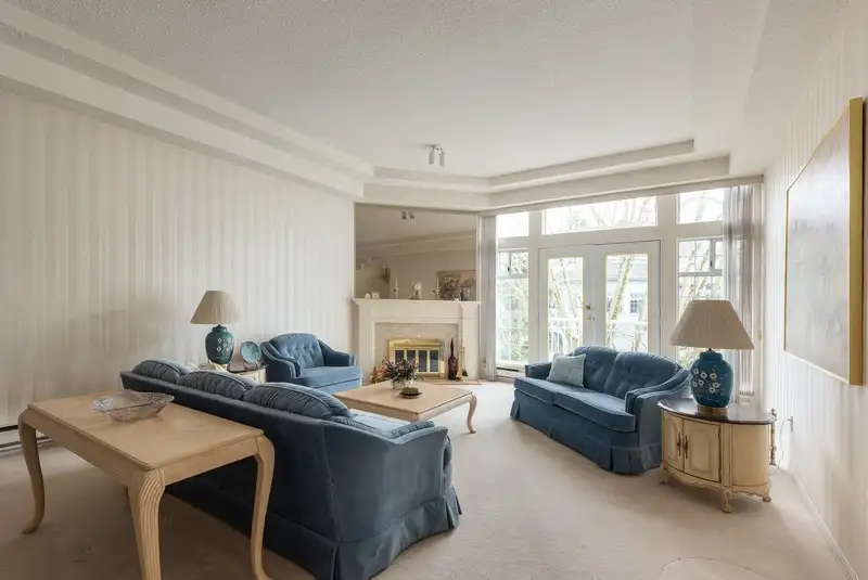 201 7651 ABERCROMBIE DRIVE - photo 2 of 36