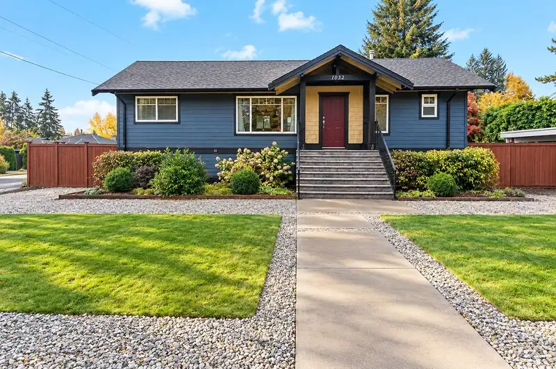 1032 GLENAYRE DRIVE - photo 1 of 40