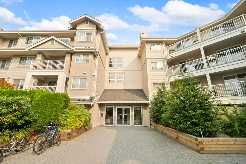 305 19388 65 AVENUE - photo 1 of 24
