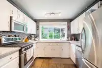 12528 PINEWOOD CRESCENT - thumbnail 9