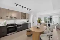106 2002 ST. GEORGE STREET - thumbnail 12