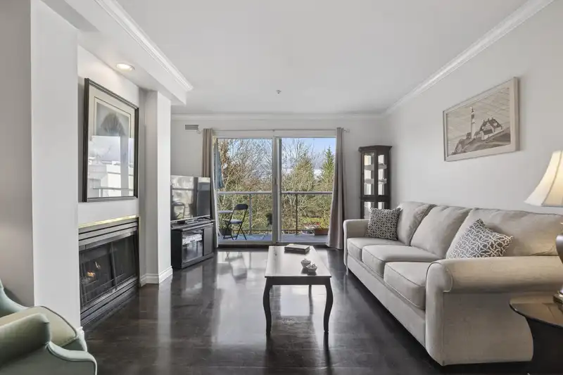 314 20177 54A AVENUE - photo 2 of 30