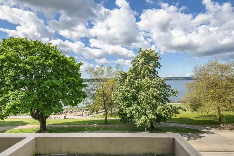 302 2015 BEACH AVENUE - photo 1 of 40