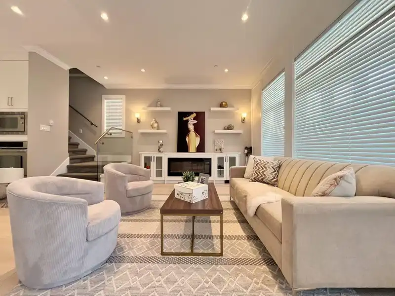 3 1426 FINLAY STREET - photo 3 of 40