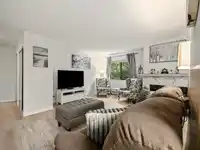 202 7095 133B STREET - thumbnail 3
