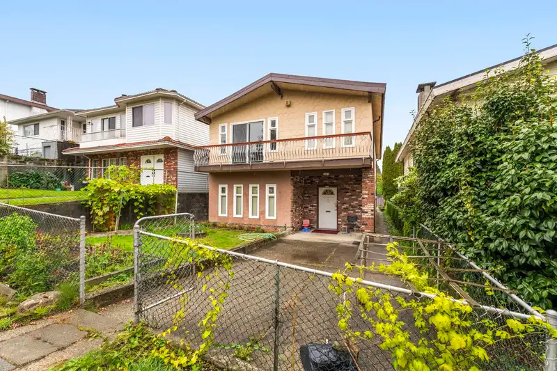 3361 WILLIAM STREET - photo 1 of 40