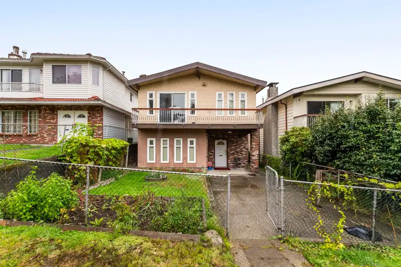 3361 WILLIAM STREET - photo 2 of 40