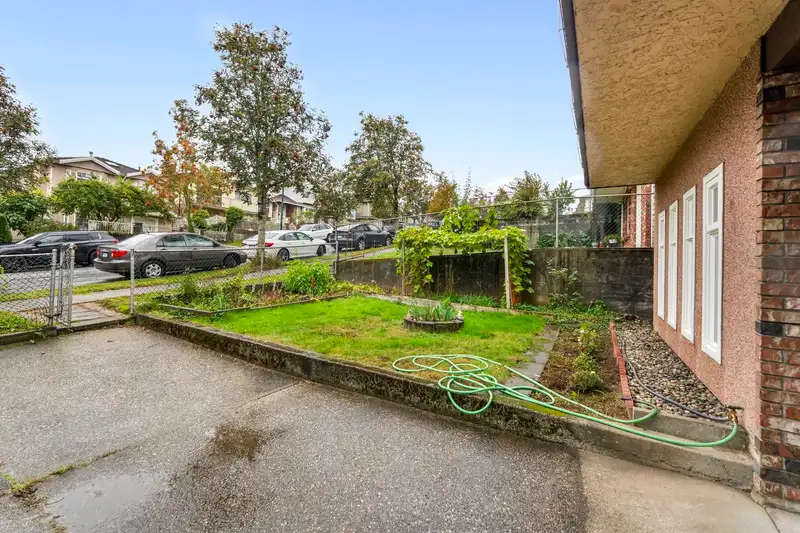 3361 WILLIAM STREET - photo 4 of 40
