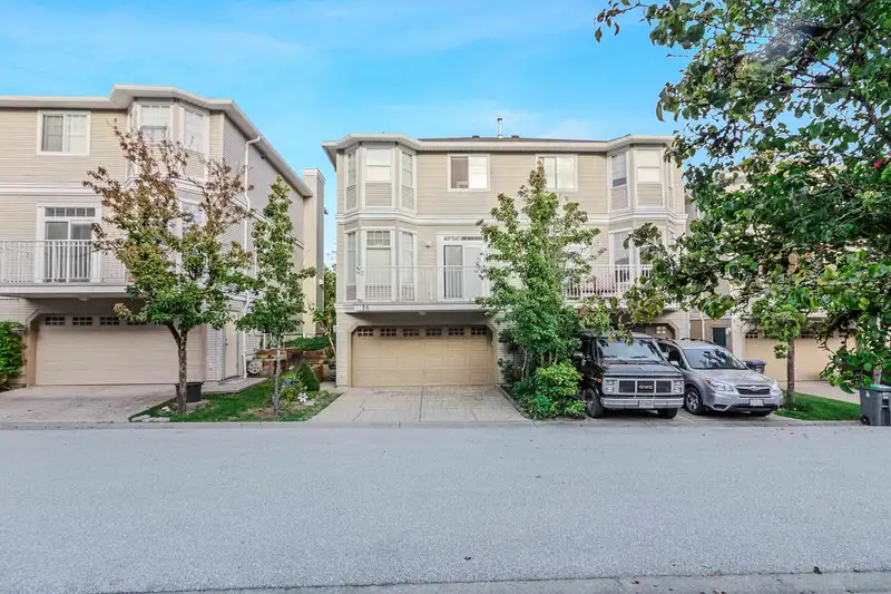 16 6518 121 STREET - photo 2 of 37