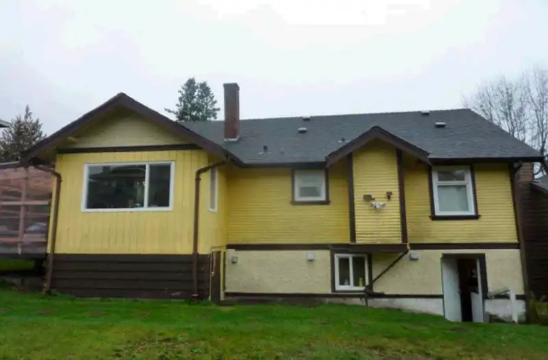 9909 LYNDHURST STREET - photo 3 of 13