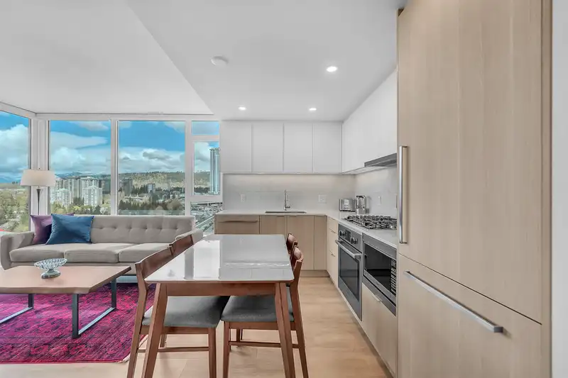 1604 308 ALDERSON AVENUE - photo 4 of 38