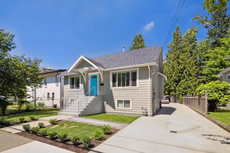 413 SEVENTH AVENUE - photo 2 of 40