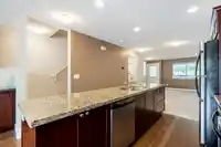 25 6555 192A STREET - thumbnail 11