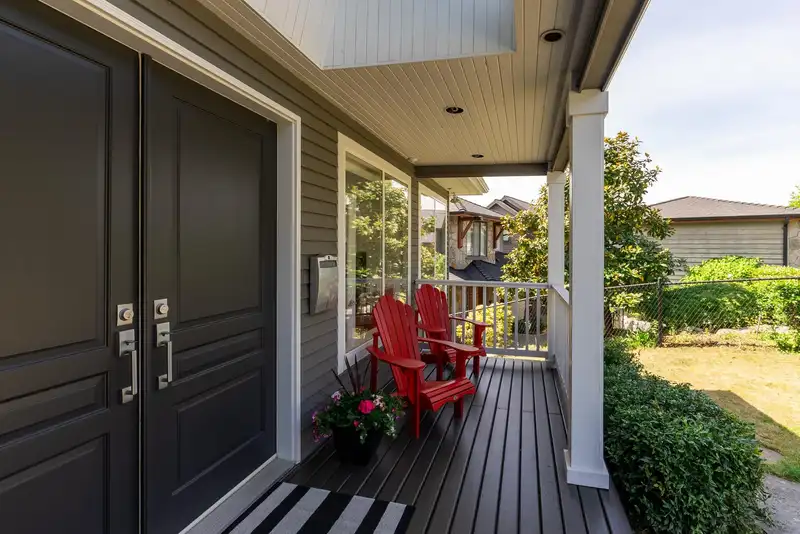 407 BRAND STREET - photo 2 of 40