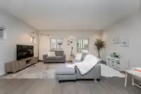 50 843 EWEN AVENUE - thumbnail 3