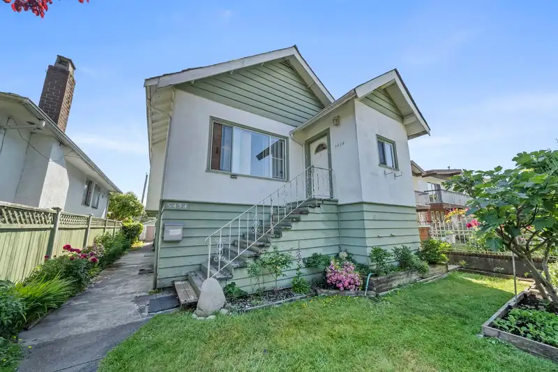 5434 KILLARNEY STREET - photo 3 of 10