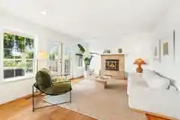 2372 KINGS AVENUE - thumbnail 10