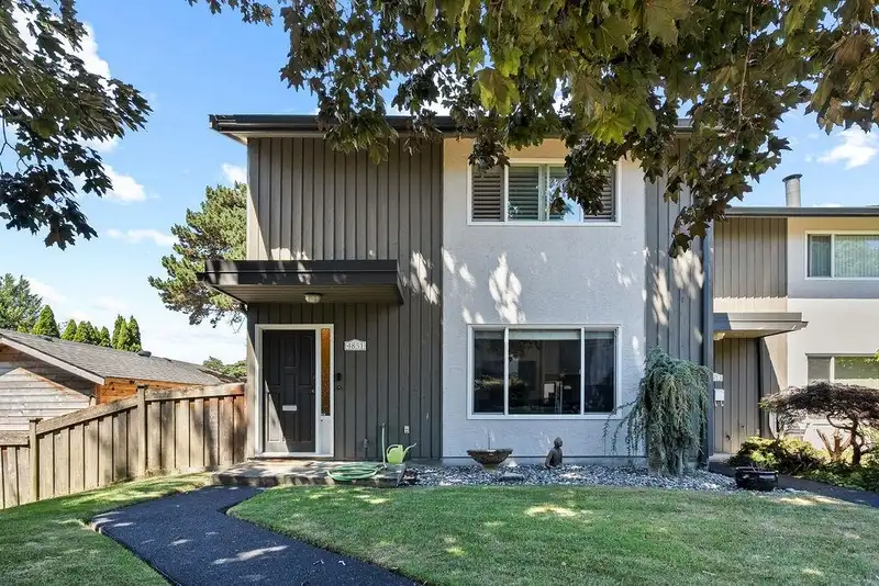 4851 55B STREET - photo 1 of 34