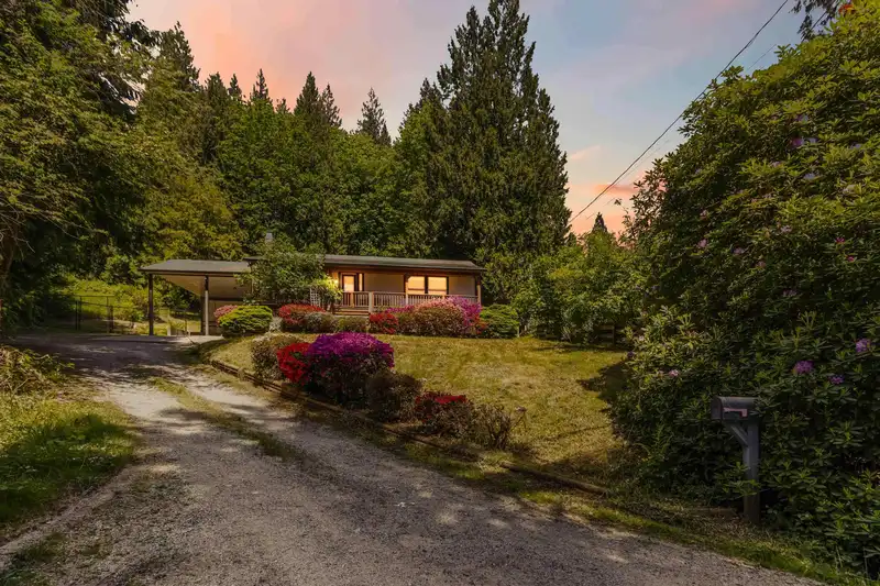 31747 VIEWCREST AVENUE - photo 1 of 36