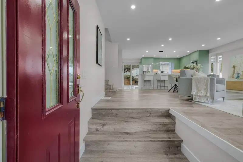 2907 CROSSLEY DRIVE - photo 4 of 37