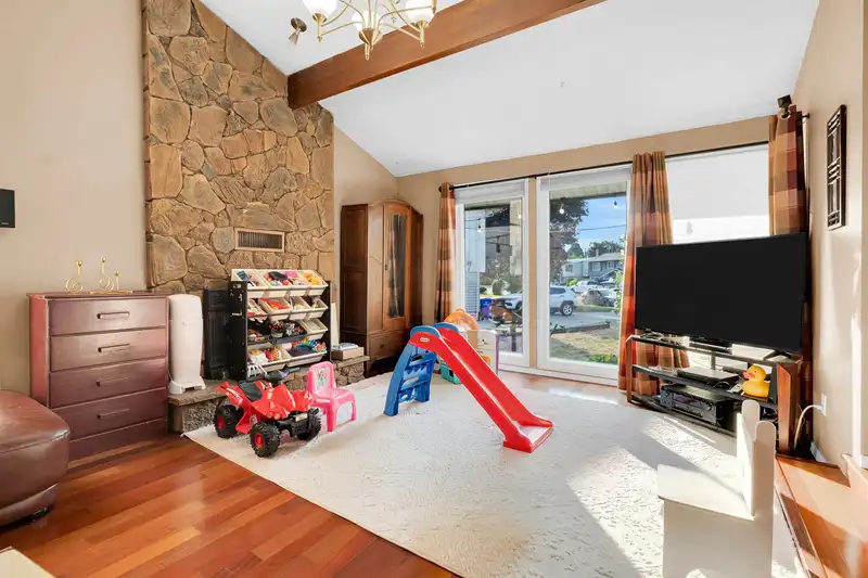 46446 ANGELA AVENUE - photo 3 of 29