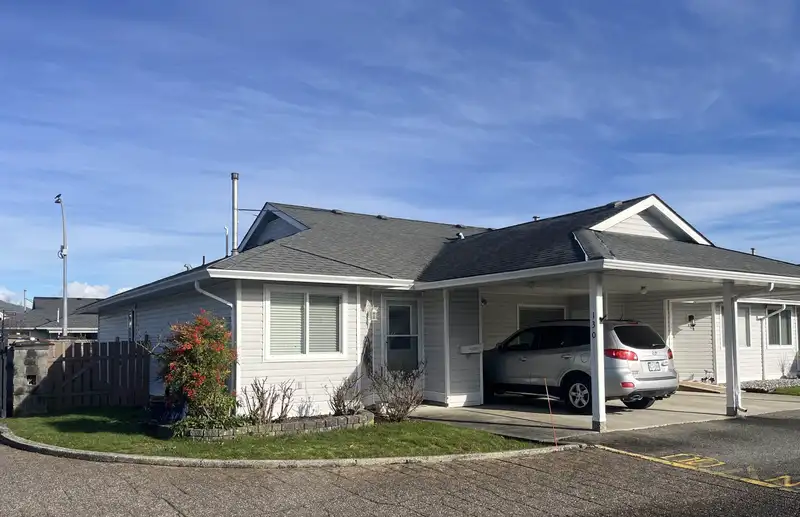 130 7610 EVANS ROAD - photo 1 of 26