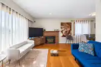 430 W KINGS ROAD - thumbnail 4