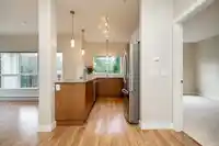 319 9655 KING GEORGE BOULEVARD - thumbnail 10
