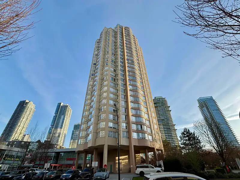 1806 6220 MCKAY AVENUE - photo 1 of 30