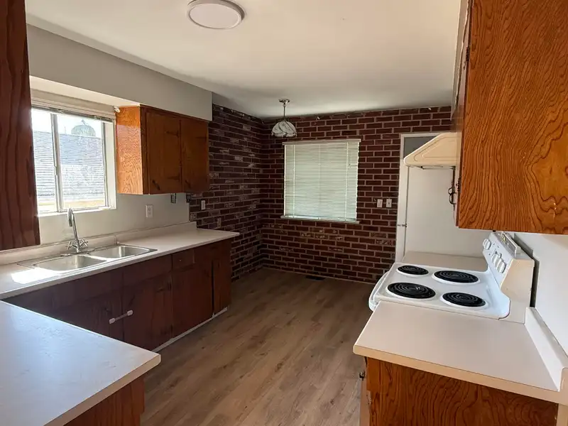 3466 E 2ND AVENUE - photo 3 of 14