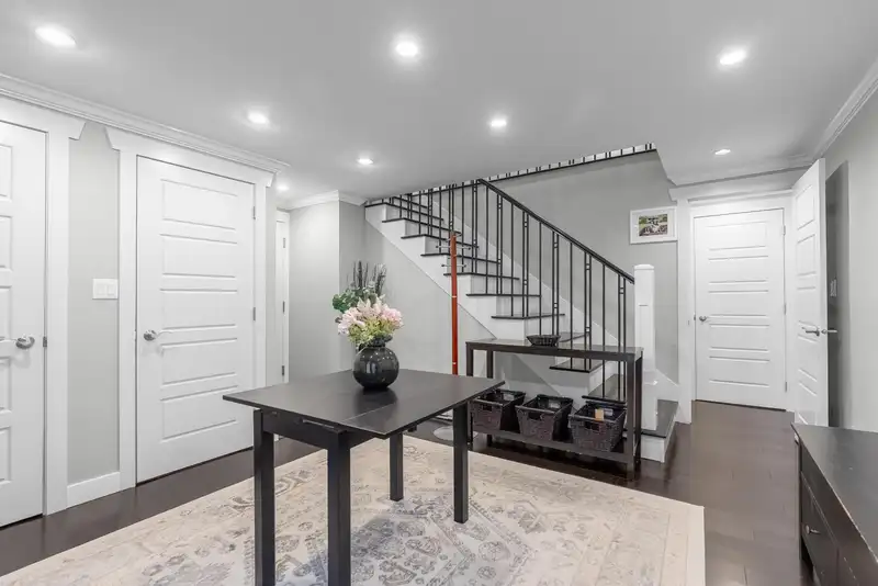 937 THERMAL DRIVE - photo 2 of 23