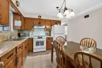 2739 E 8TH AVENUE - thumbnail 7