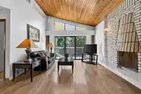 2739 E 8TH AVENUE - thumbnail 10