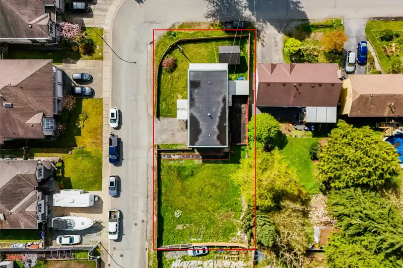 32891 BAKERVIEW AVENUE - photo 1 of 40