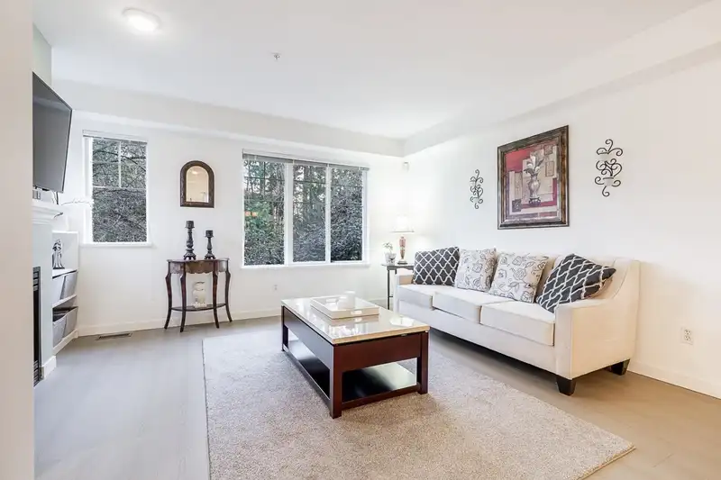 53 20176 68 AVENUE - photo 2 of 33