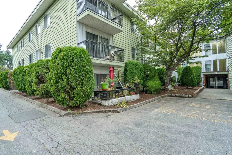 392C 8635 120 STREET - photo 3 of 26