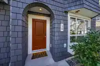34 2418 AVON PLACE - thumbnail 2