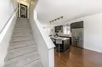 34 2418 AVON PLACE - thumbnail 16