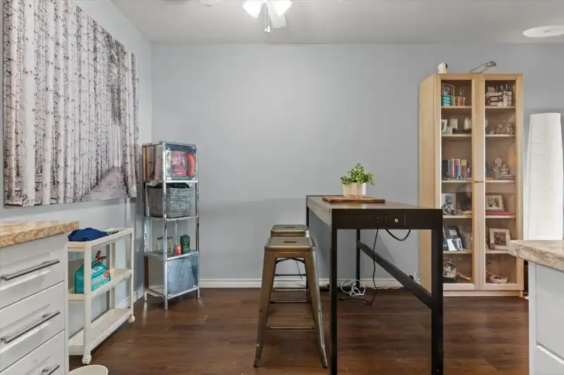 103 2567 VICTORIA STREET - photo 4 of 15