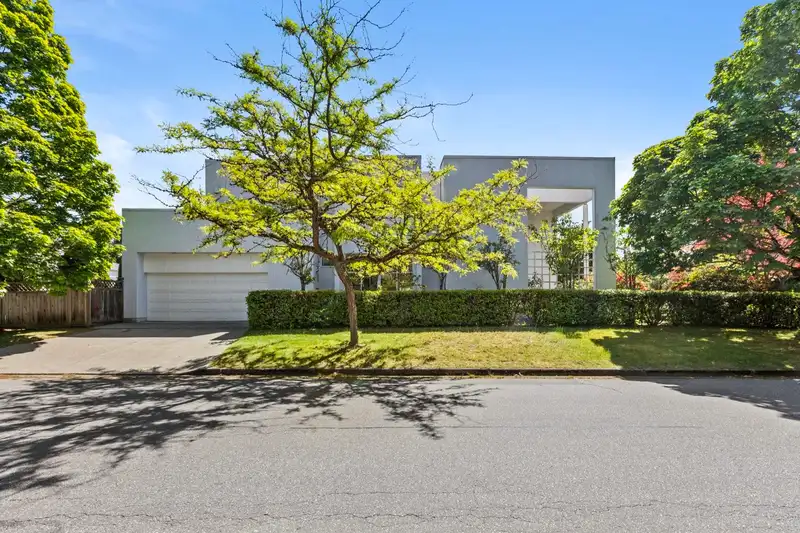 1289 W 51ST AVENUE - photo 2 of 31