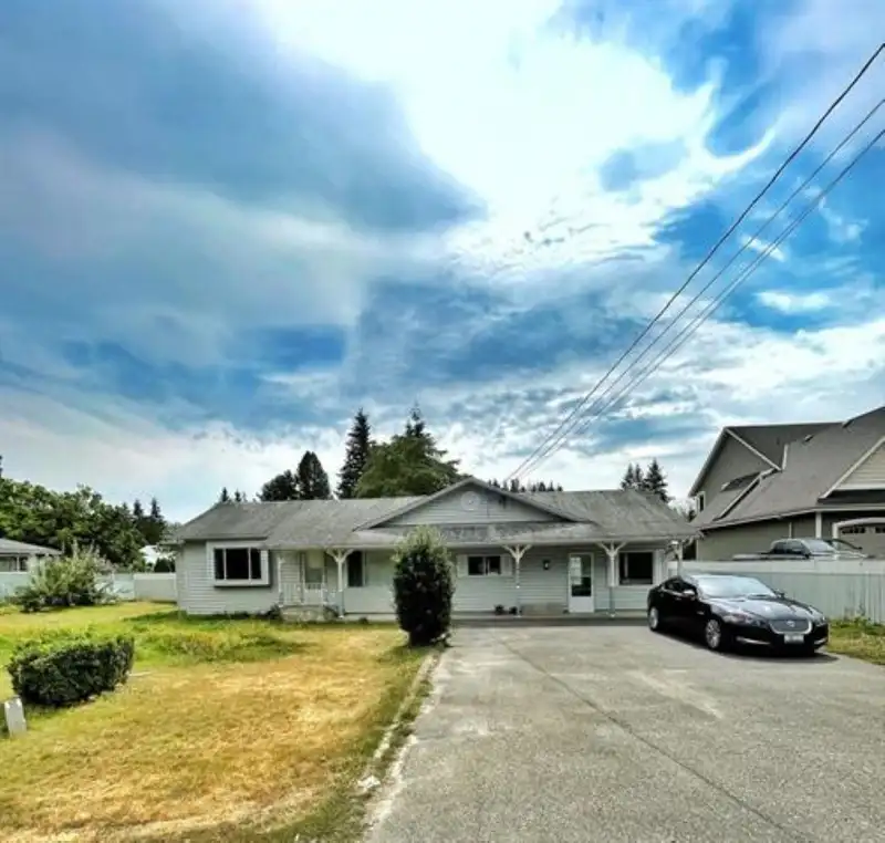24954 56 AVENUE - photo 1 of 4