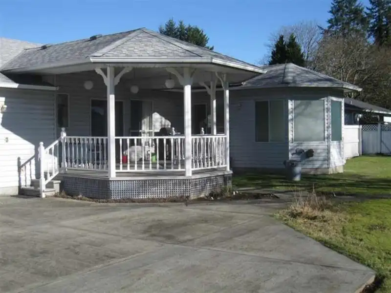 24954 56 AVENUE - photo 4 of 4
