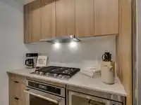 8 533 E 3RD STREET - thumbnail 10