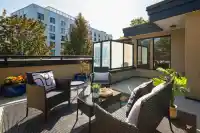 32 1863 WESBROOK MALL - thumbnail 1