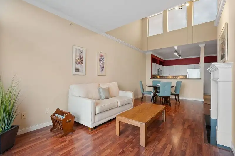 407 5800 ANDREWS ROAD - photo 4 of 40