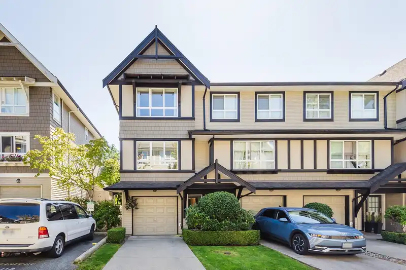58 6747 203 STREET - photo 1 of 40
